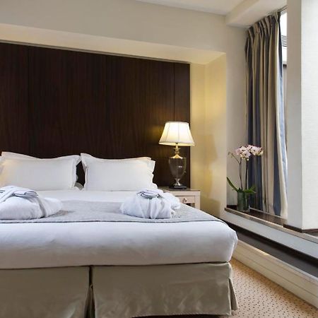 Hotel Le Pera Paris Exterior photo