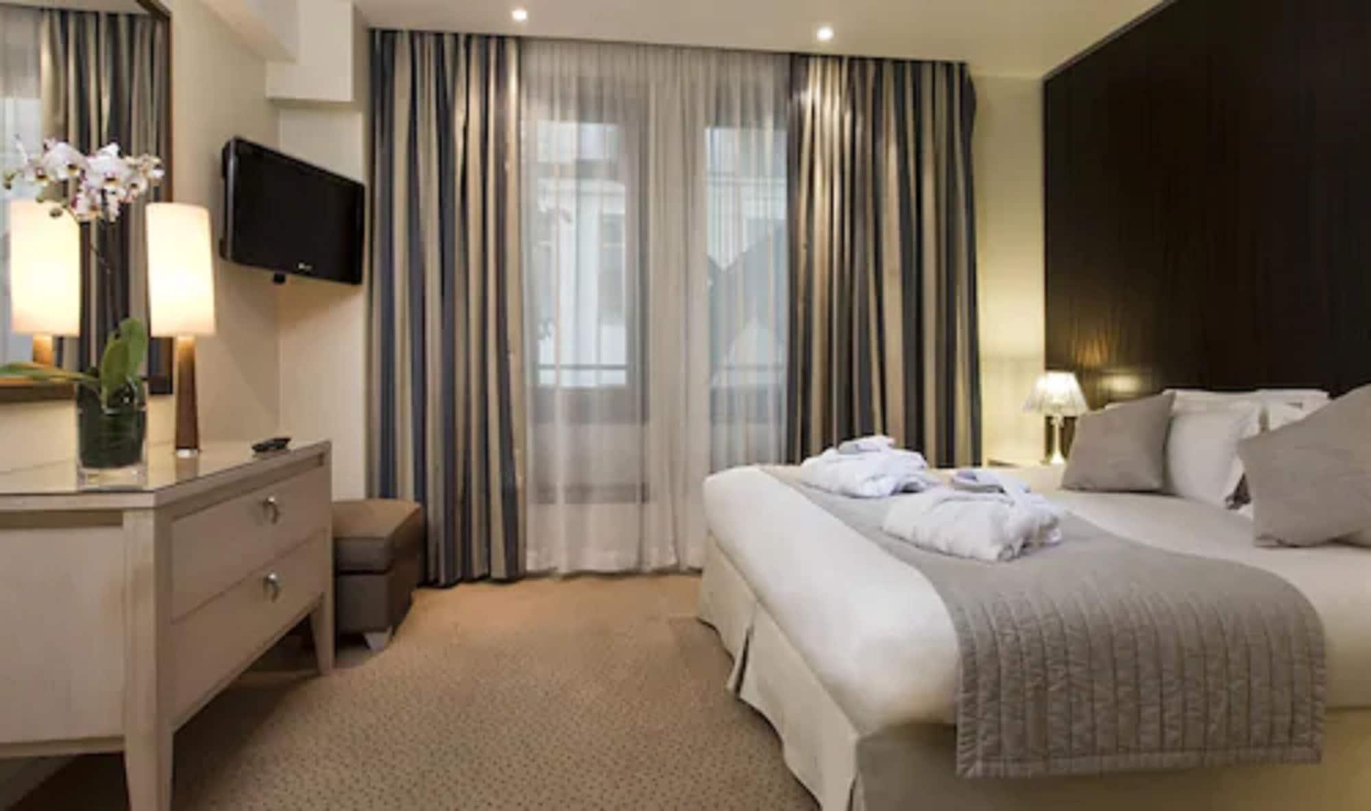 Hotel Le Pera Paris Room photo